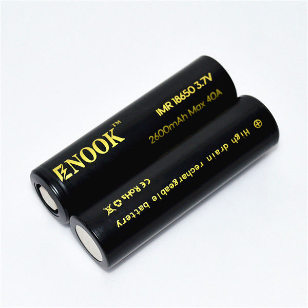 Une batterie à haute décharge 18650 globe