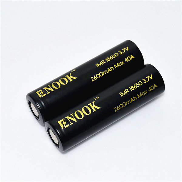 Une batterie à haute décharge 18650 globe