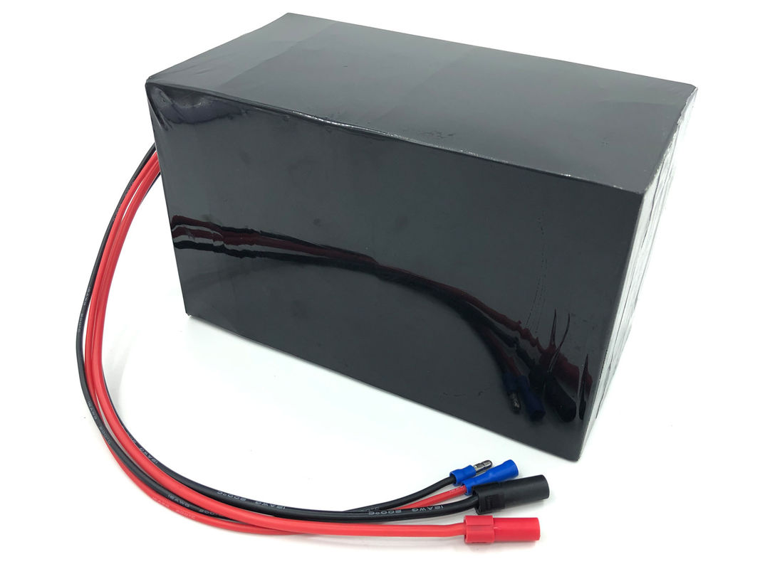 72V 40Ah Carré Vélo électrique Paquet de batterie au lithium-ion pour moto à trois roues