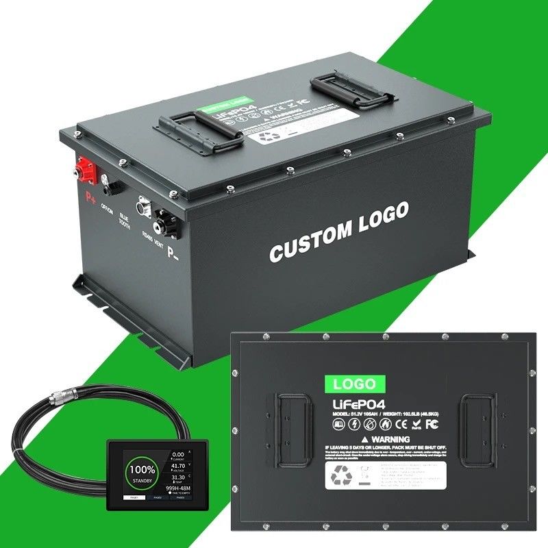Cartes de golf électriques batterie lithium-ion avec Bluetooth et tension de charge 58.4V